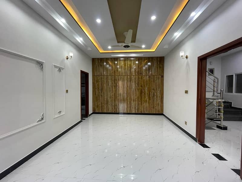 4 MARLA HOUSE FOR SALE IN MILITARY ACCOUNTS MAIN COLLEGE ROAD LHR 5