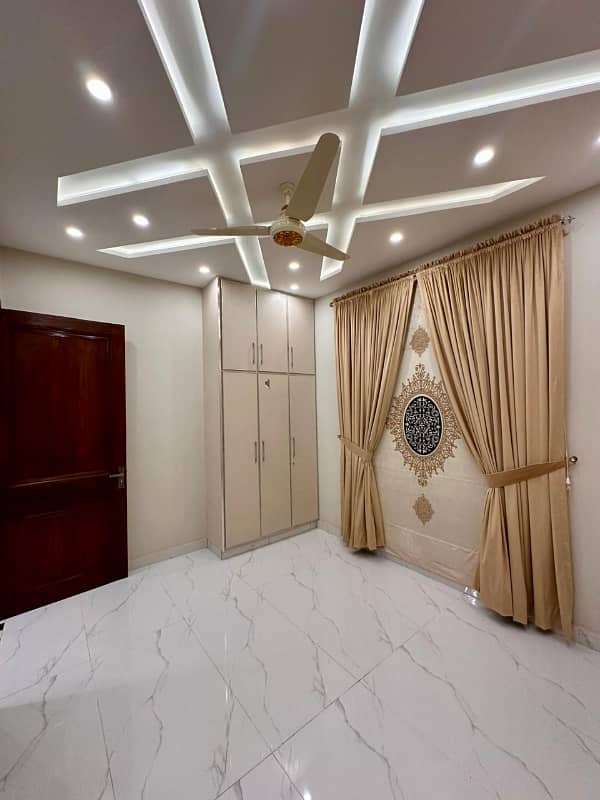 5 Marla Luxerious House In Bahria Town Lahore 11