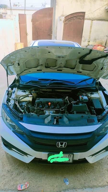 Honda Civic Oriel 2017 10