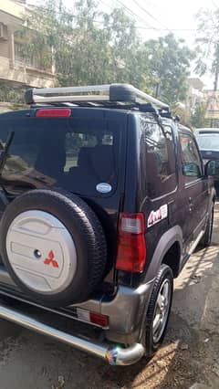 Mitsubishi Pajero Mini 2012