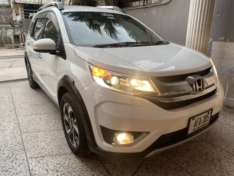 HONDA BRV 1500 CC AUTOMATIC i-VTEC S 12