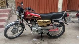 Honda 125 bike