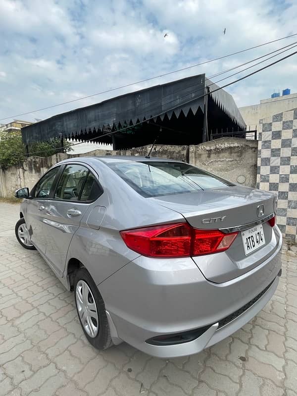 Honda City IVTEC 2024 4