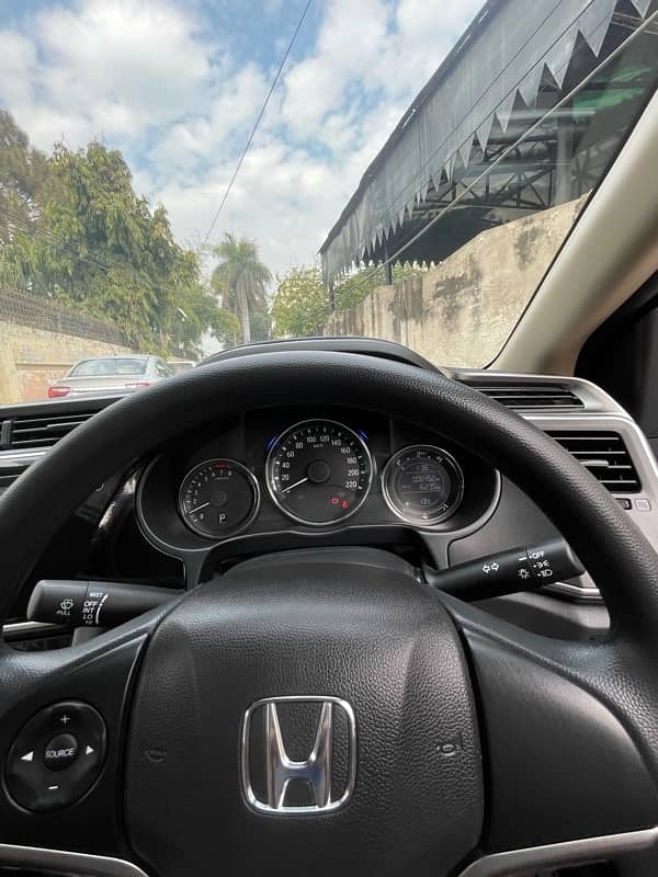 Honda City IVTEC 2024 10