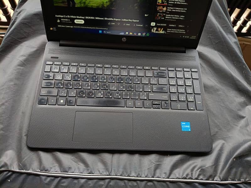 HP latest  i3.12th gen  , IPS 1080p , DDR5 4GB , SSD 512GB Nvme 1