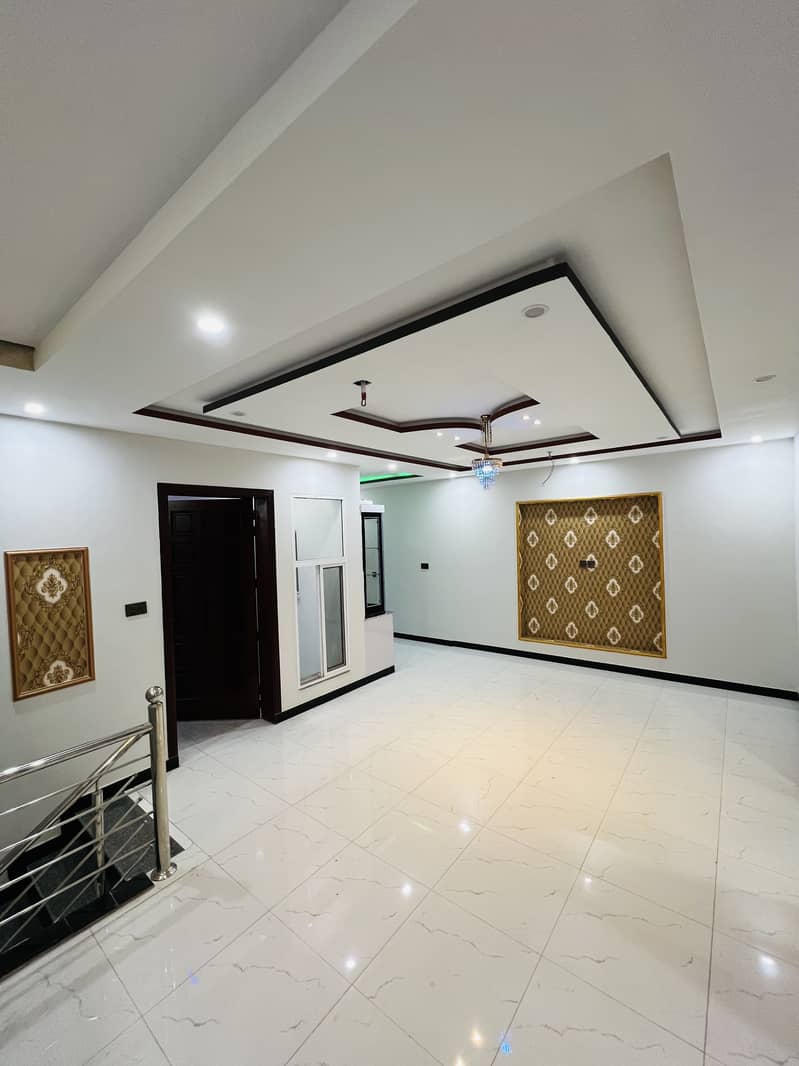 5 Marla Prime Location House For Sale In Warsak Road Sufian Garden 11