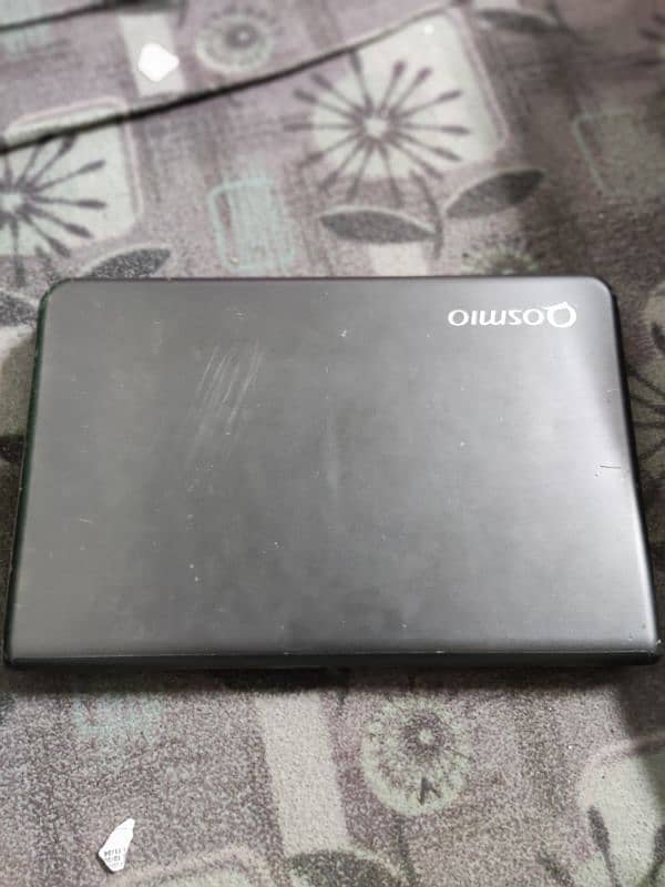 Toshiba Qosmio 17.3 gaming laptop 2