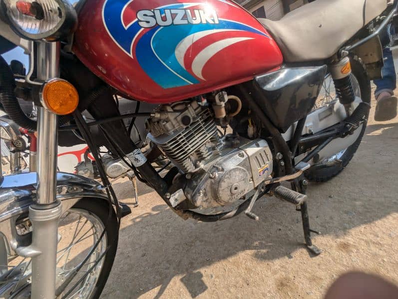 Suzuki 150 genuine bike 1