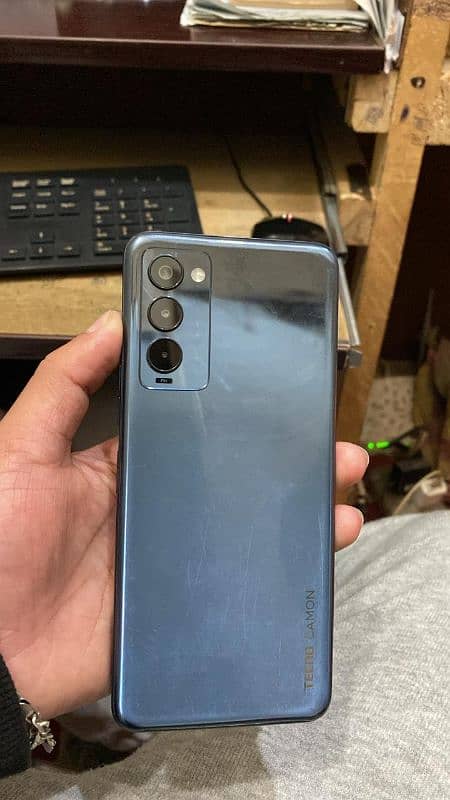 camon18 tecno 0