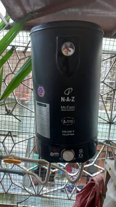 Instant water geyser -- electric - new condition