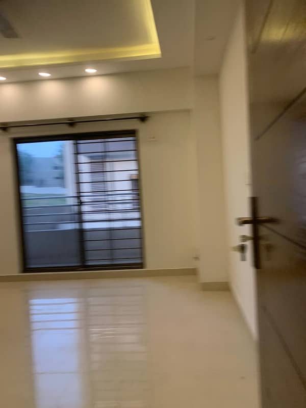 10 Marla 3 Bed Flat For Rent In Askari 14 6