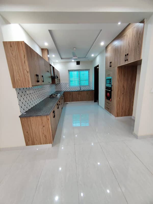 House For Rent In Askari 14 11