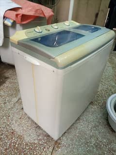 Kenwood Twin Tub Washing Machine, 9 KG - Not much used