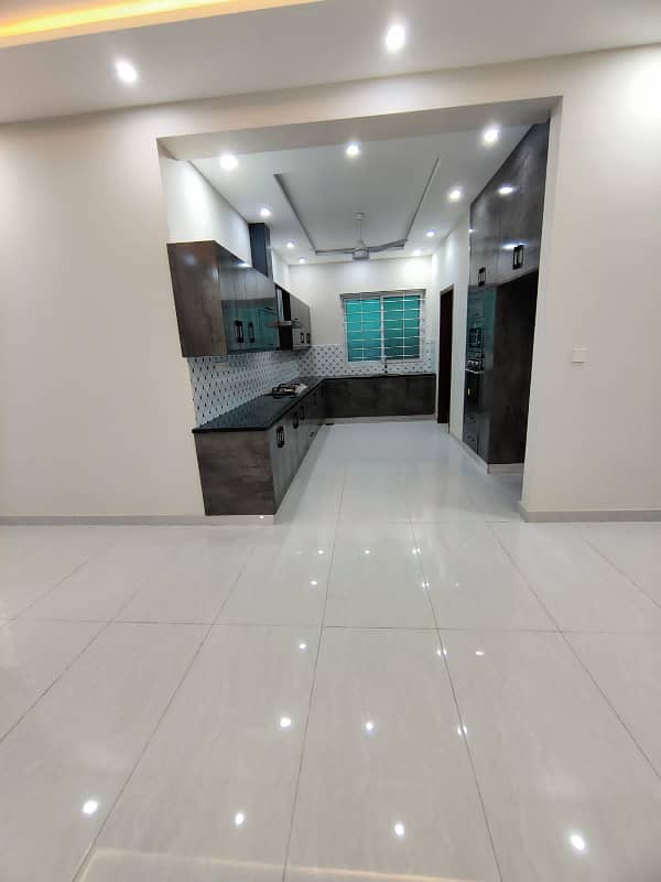 10 Marala House For Rent In Askari 14 Sec B 20