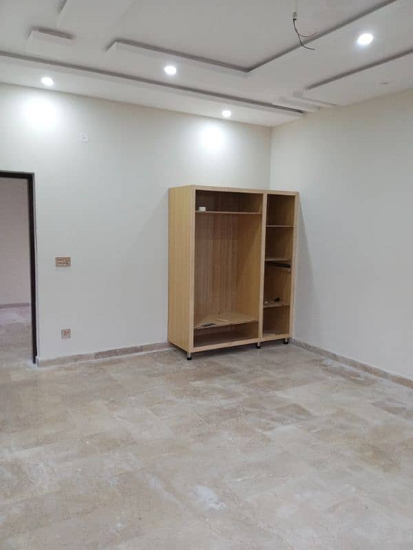 Room available for rent near UCP University and shokat Khanum Hospital 0