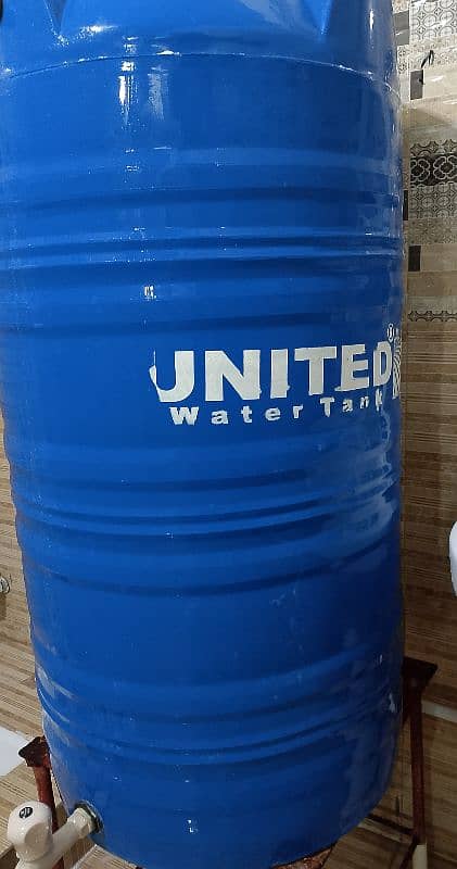 200ltr water tank with iron stand 1