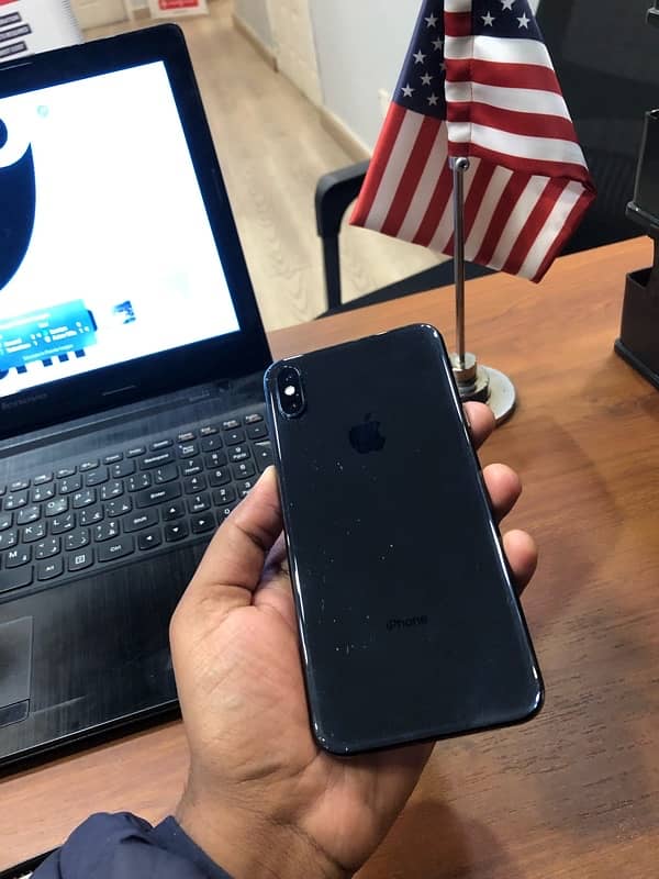 I PHONE XSMAX 256 GB FACTORY UNLOCK 4