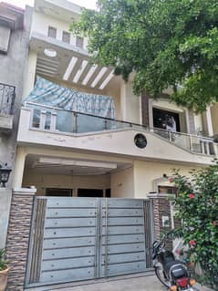 5 Marla Full Home Available for Rent in Dream Gardens Lahore.