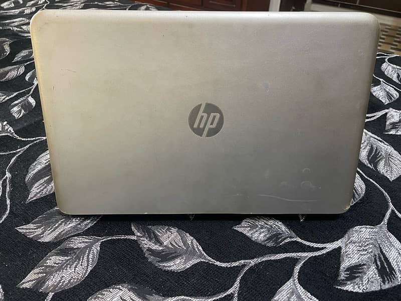 HP Envy 15 Gaming Laptop 4