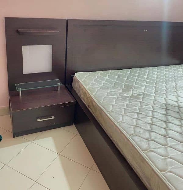 Bed king size with mattress 2