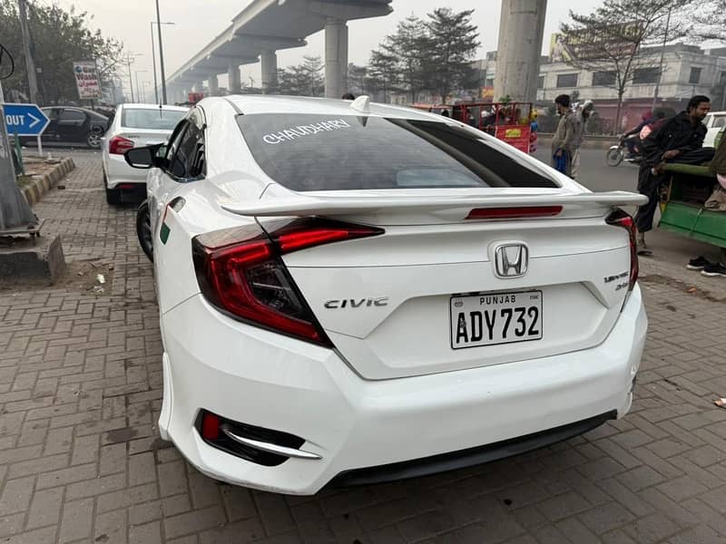 Honda Civic Oriel 2020/21 5