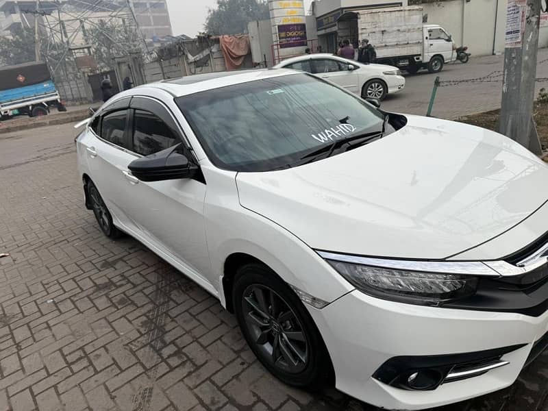 Honda Civic Oriel 2020/21 11