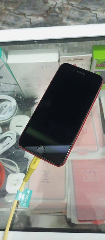 iphone 8 urgent sell & exchange possible 4