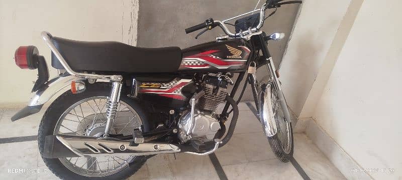 honda 125 2024 5