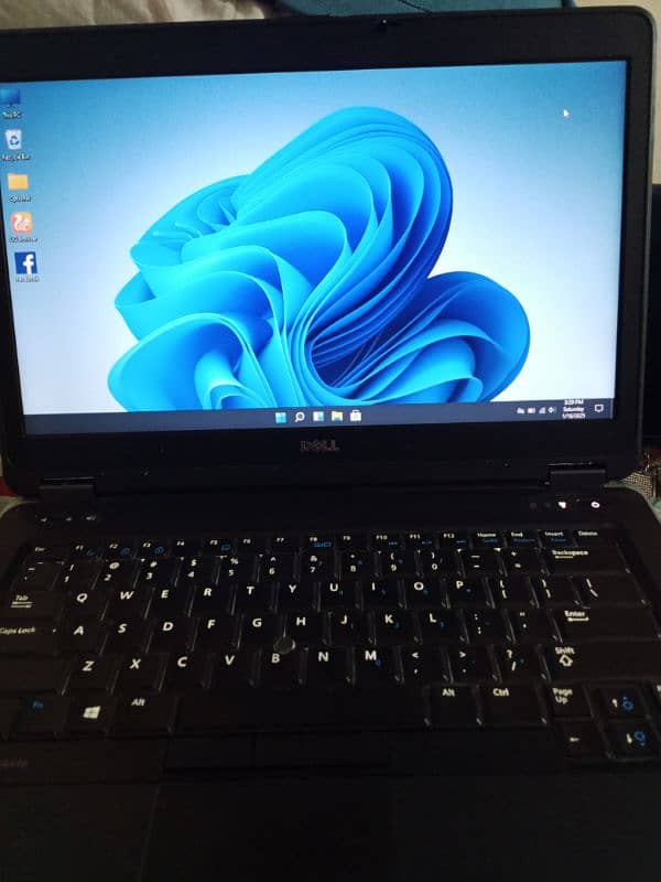 Dell Latitude E6440 i5 4th generation 4GB RAM 256Gb ROM 0