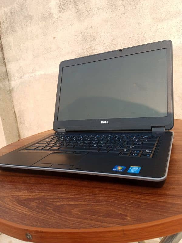 Dell Latitude E6440 i5 4th generation 4GB RAM 256Gb ROM 3