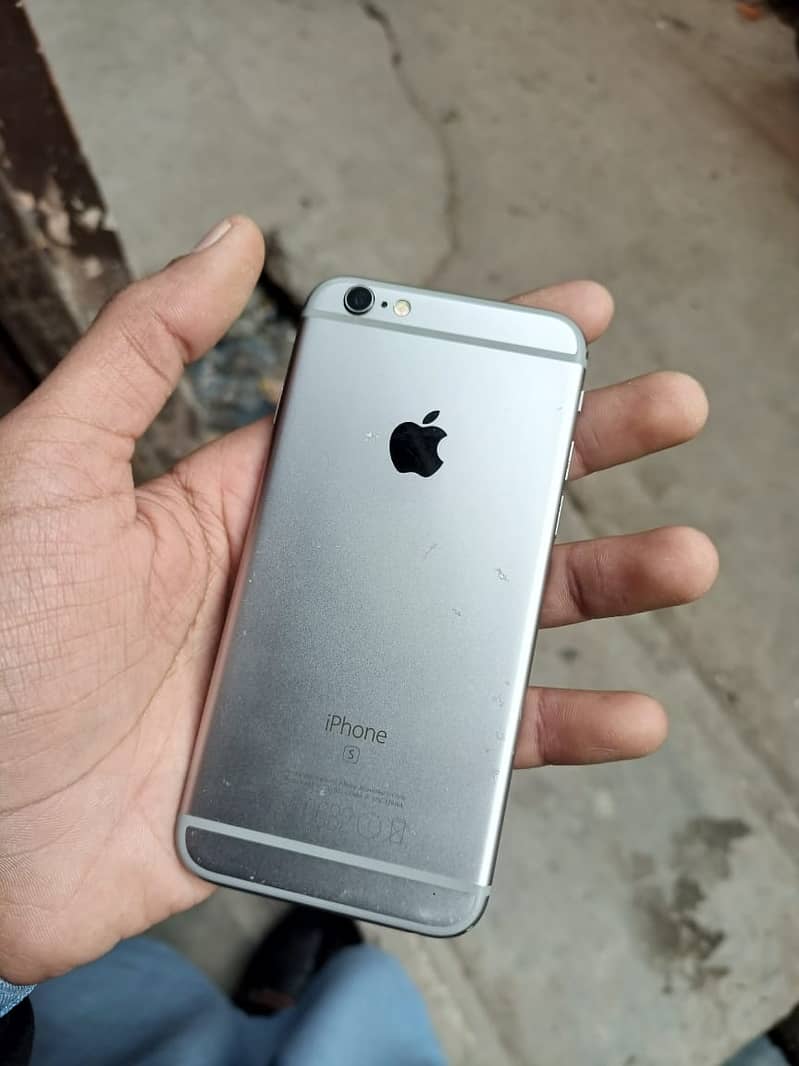 iPhone 6S 32gb Non Pta (Best for Out of Country Sim) 1