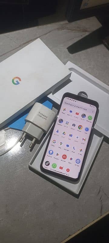 Google pixel 4  10/10 7