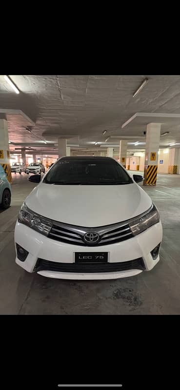 Toyota Corolla Altis grande 2015 4