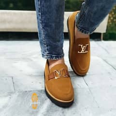 Loafers available in discounted price.