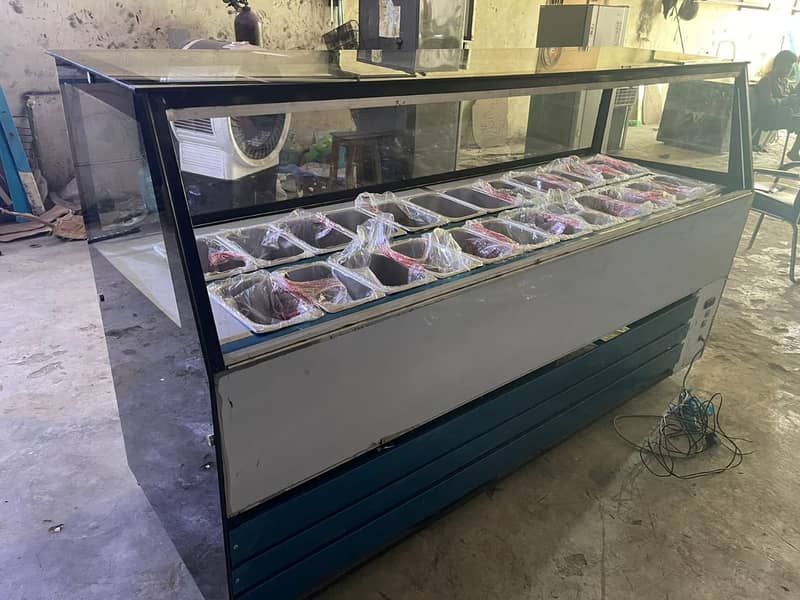 Latest Ice Cream Display Counter Freezer / New ice cream counter 16