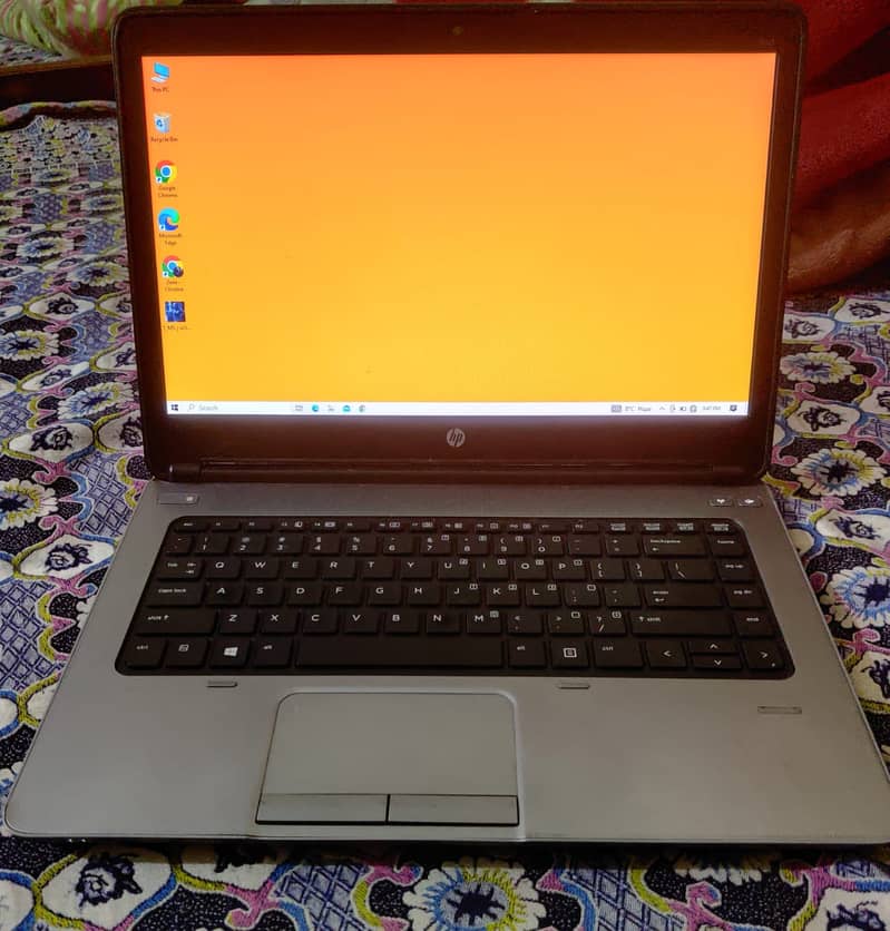 HP Laptop i5 - 4th Generation 3