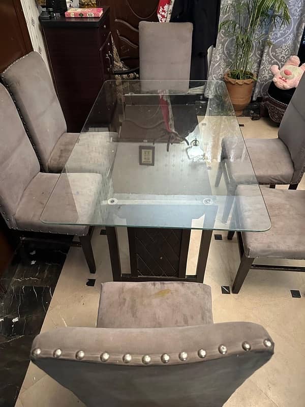 Dining table 6 seater 3