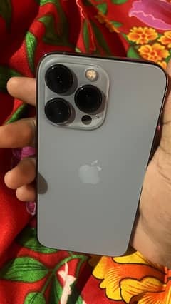 Iphone 13pro 256 GB JV 10/10 condition