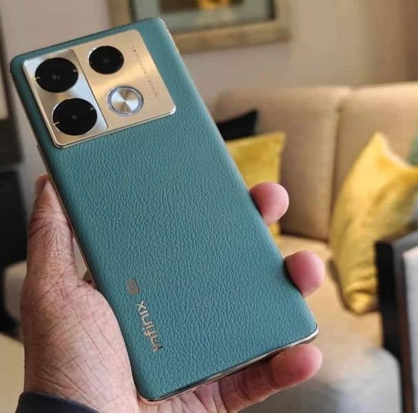 Infinix note 40 special edition Green 2