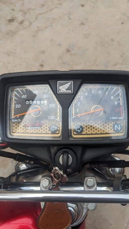 honda 125 self start sale all docomints hai koi masla nhi hai bike me 4