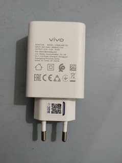 Vivo Y18 15W box pulled adapter