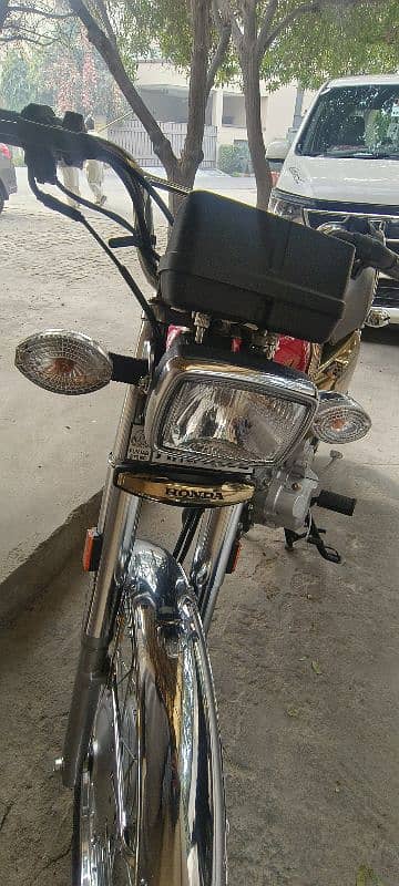 HONDA 125 Self start 2