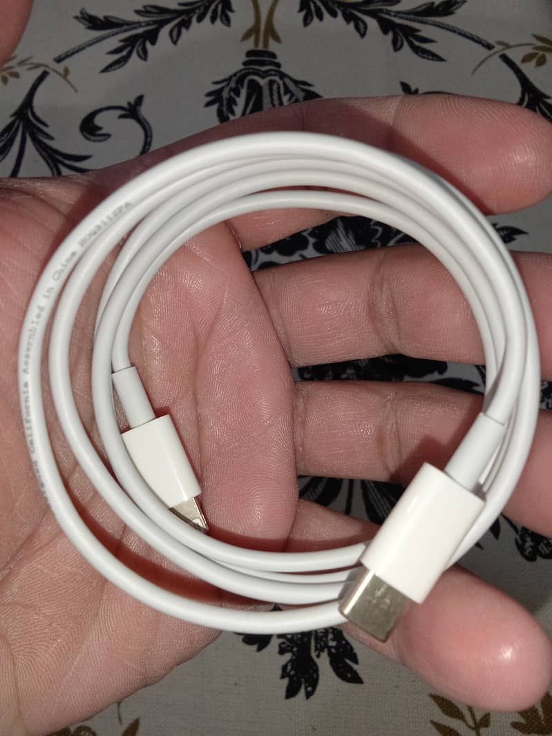 USB Type-C to Lightning Cable 0