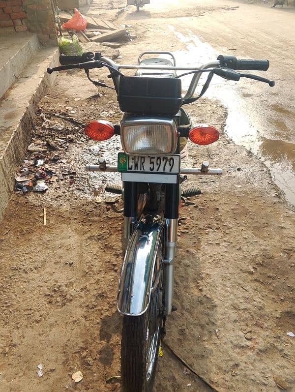 Honda cg125 2006 3