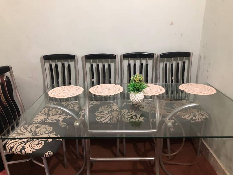 6 seater dining table with chair for sale 2