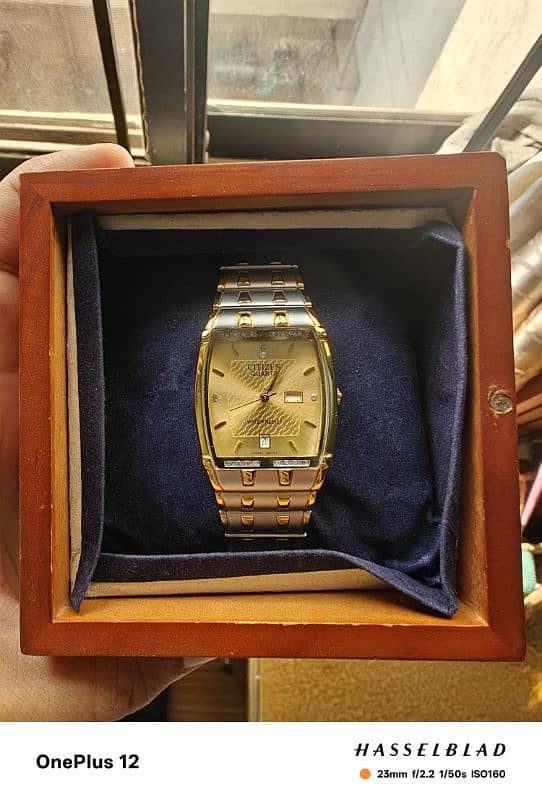 ORIGINAL Citizen water resist watch in excellent condition 5