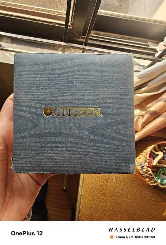 ORIGINAL Citizen water resist watch in excellent condition 6