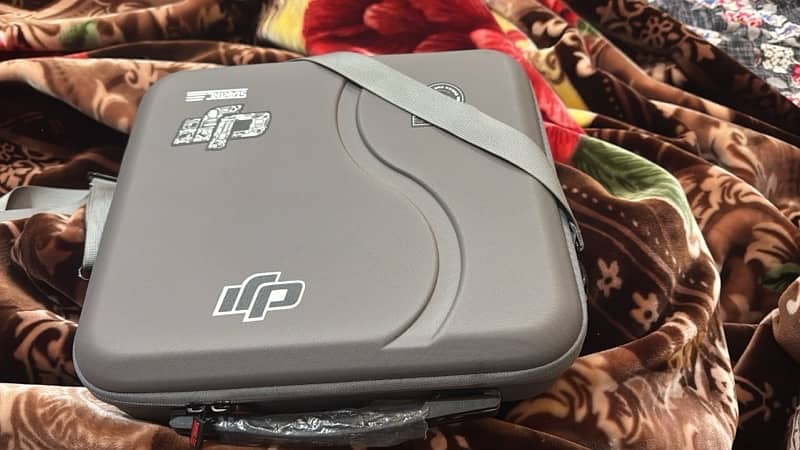 gimbal dji ronin rs4 brand new just box open 1