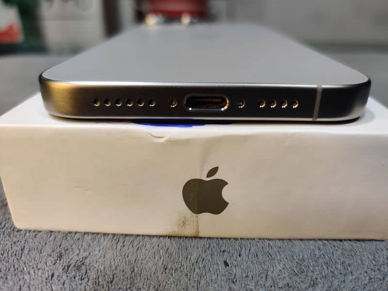 iphone 15 pro max 256gb non active complete box available 4