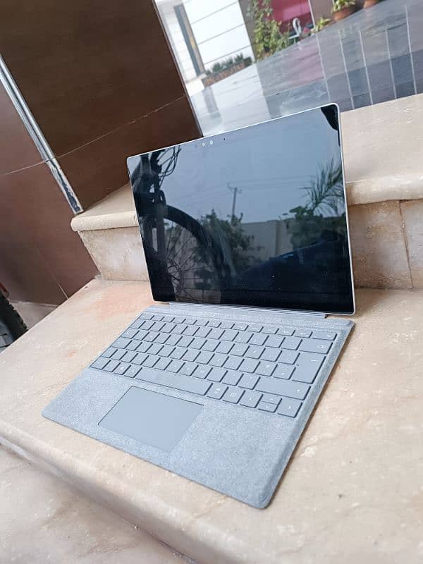 Surface Book Pro 4 (Microsoft) 2